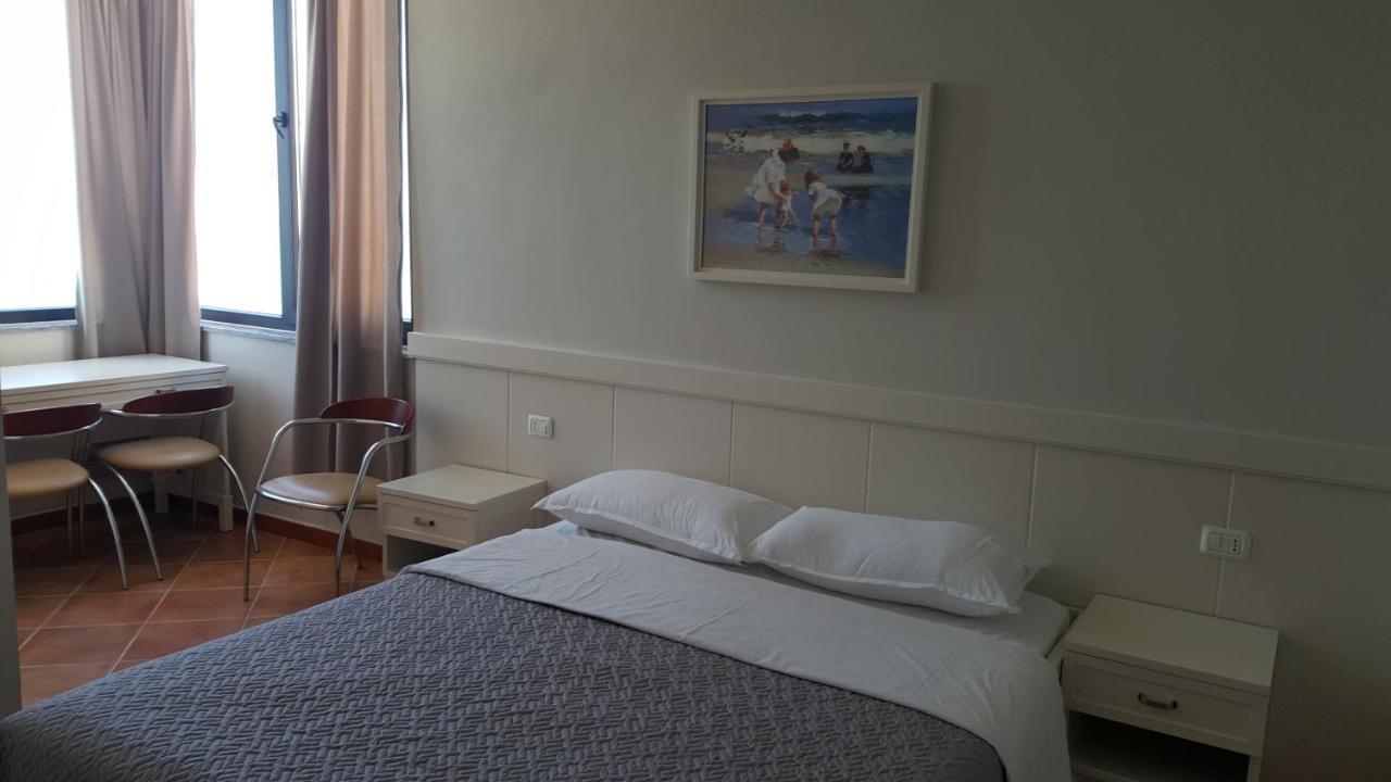 Joel Residence Durrës Buitenkant foto