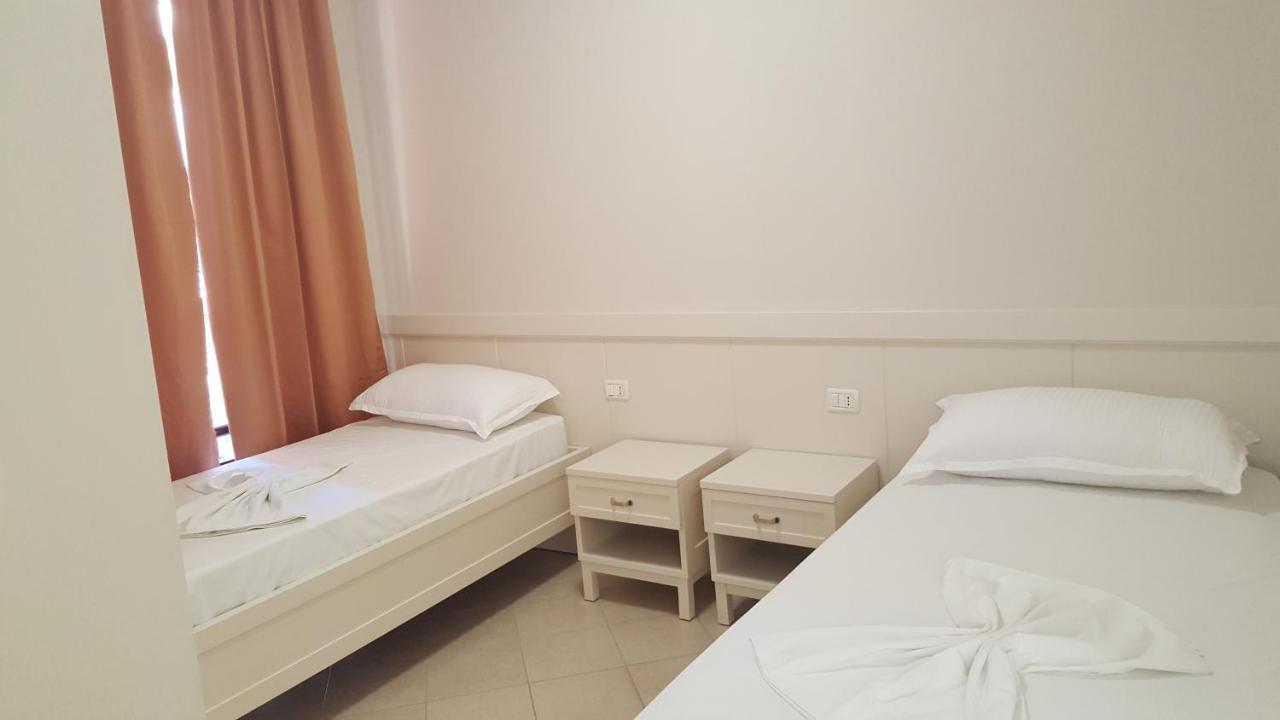Joel Residence Durrës Buitenkant foto