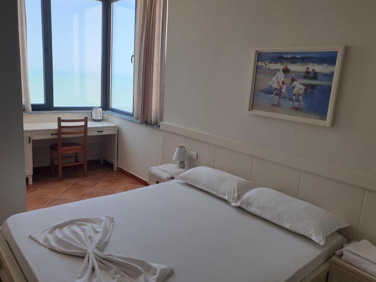 Joel Residence Durrës Buitenkant foto