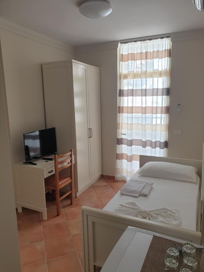 Joel Residence Durrës Buitenkant foto