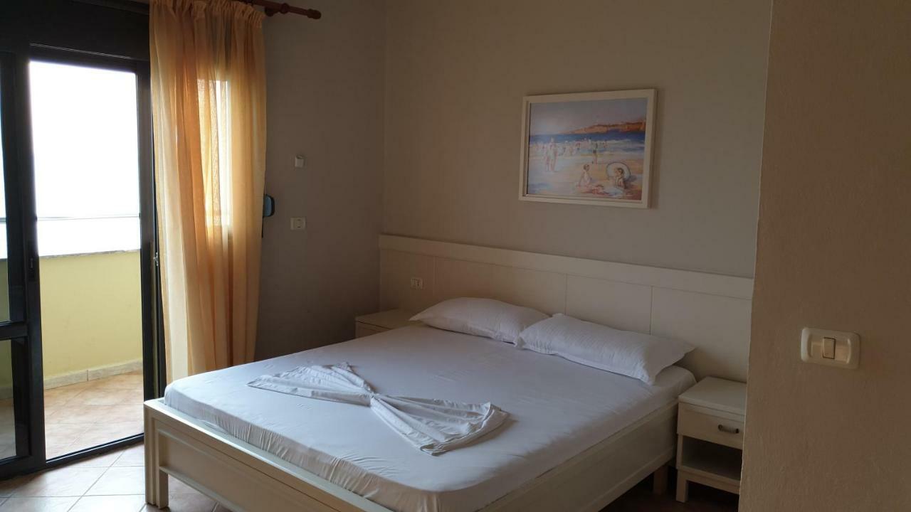Joel Residence Durrës Buitenkant foto